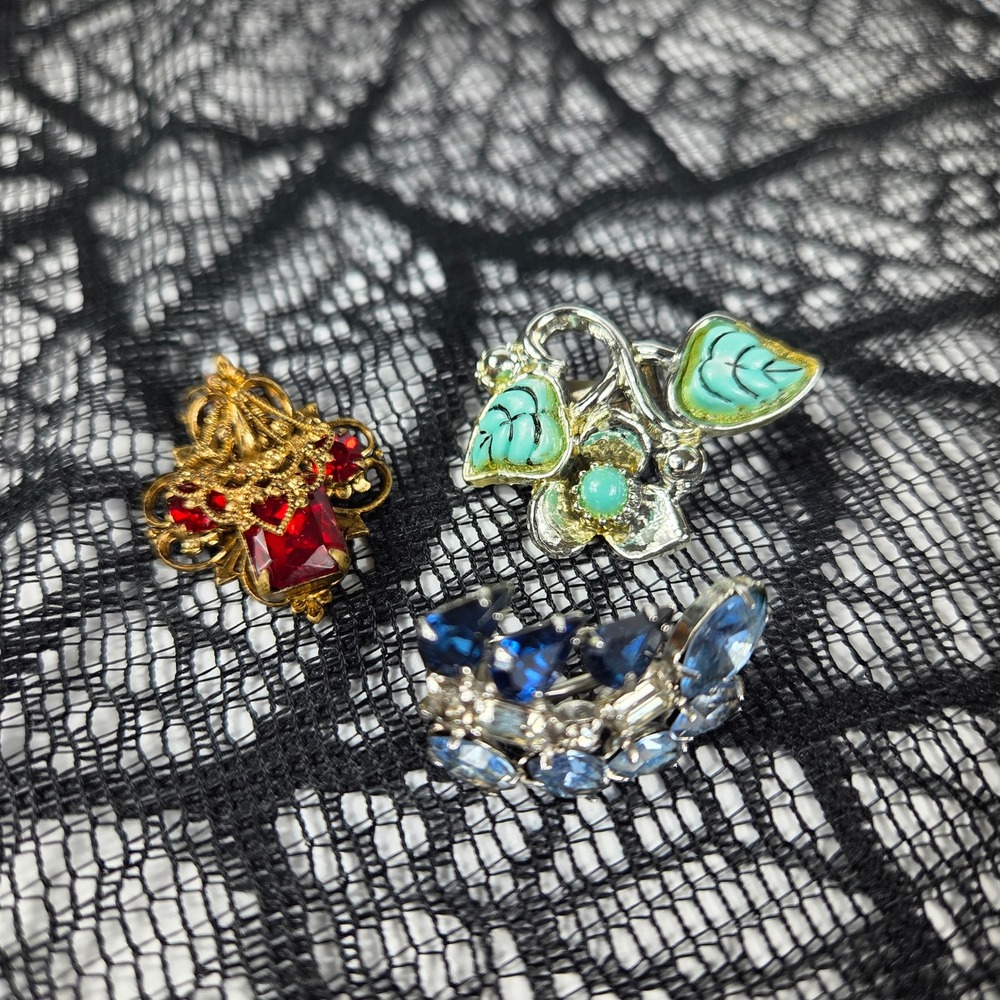 Vintage Mismatched Clip On Earring Lot Rhinestone Enamel Filigree Blue Red 3pc